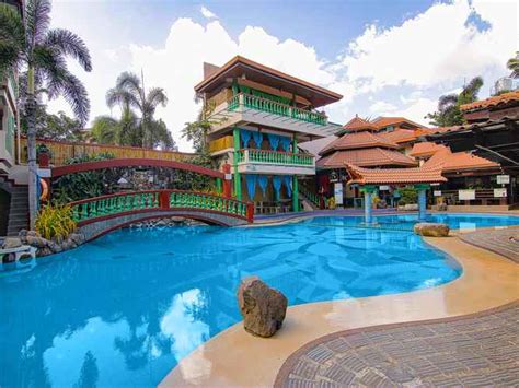 resort in valenzuela